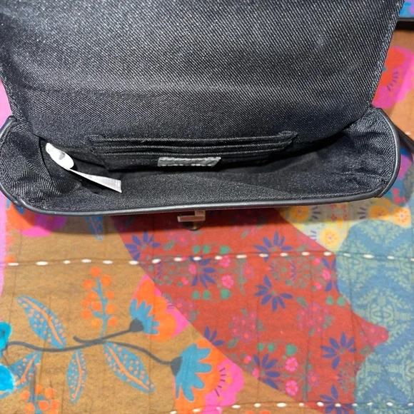 Black Leather crossbody - Picture 4 of 4